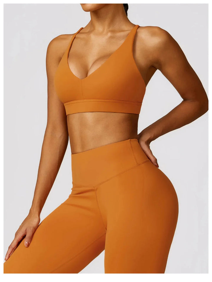 Empower Your Workout Crisscross Gym Set - Stylish Leggings & Supportive Bra