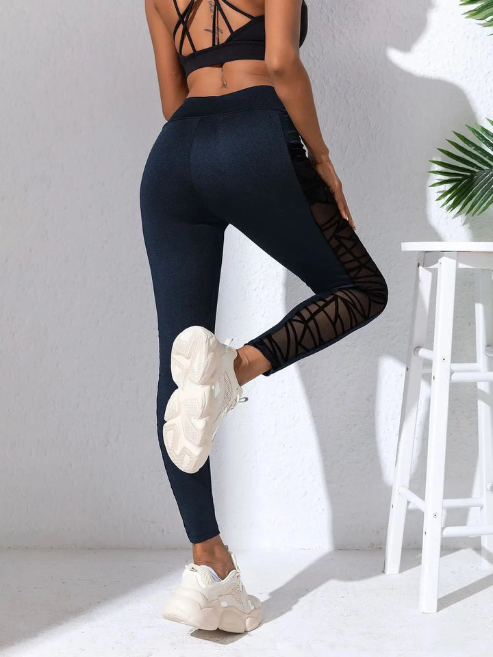 Ultimate Comfort Seamless Mesh Leggings for Active Pursuits